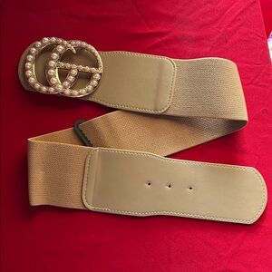 GG pearl belt